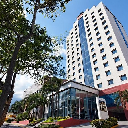 Crowne Plaza San Pedro Sula Hotel Buitenkant foto