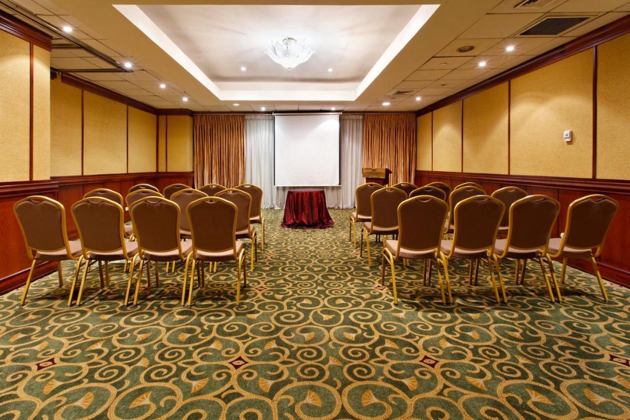Crowne Plaza San Pedro Sula Hotel Buitenkant foto